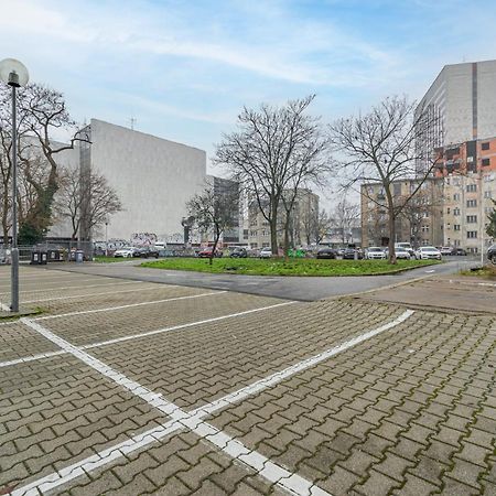 Natural-Style Apartment In The Centre Of Bratislava Exteriör bild