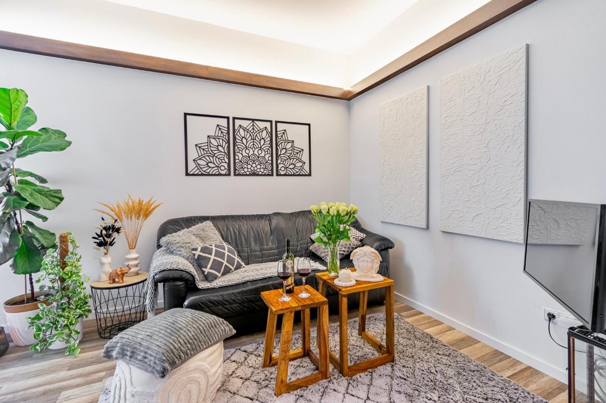 Natural-Style Apartment In The Centre Of Bratislava Exteriör bild